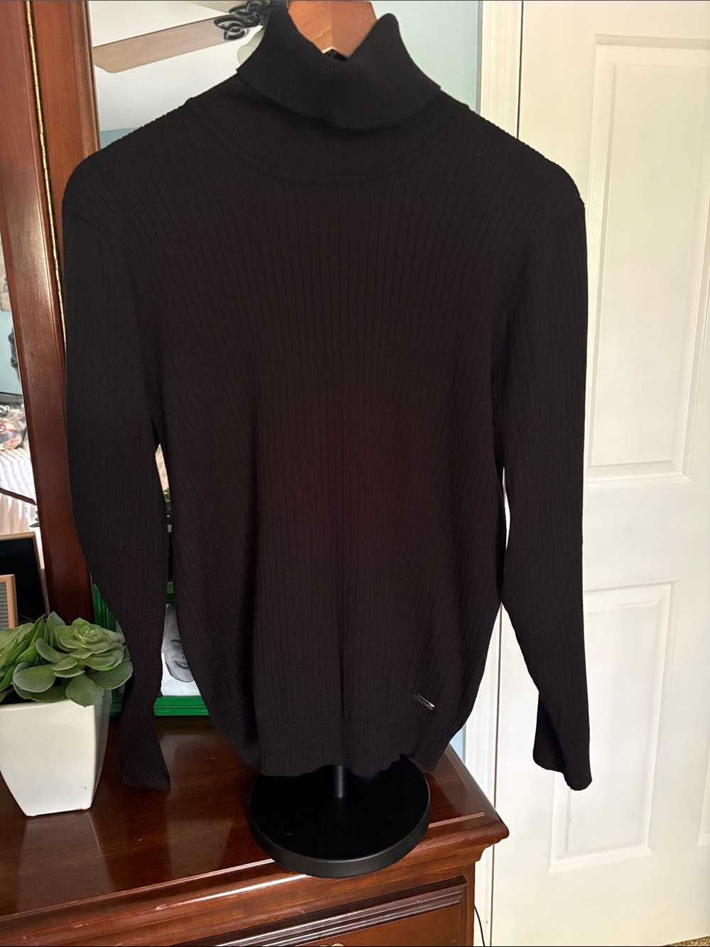 Calvin Klein Women’s  Black Ribbed Turtleneck Sweater